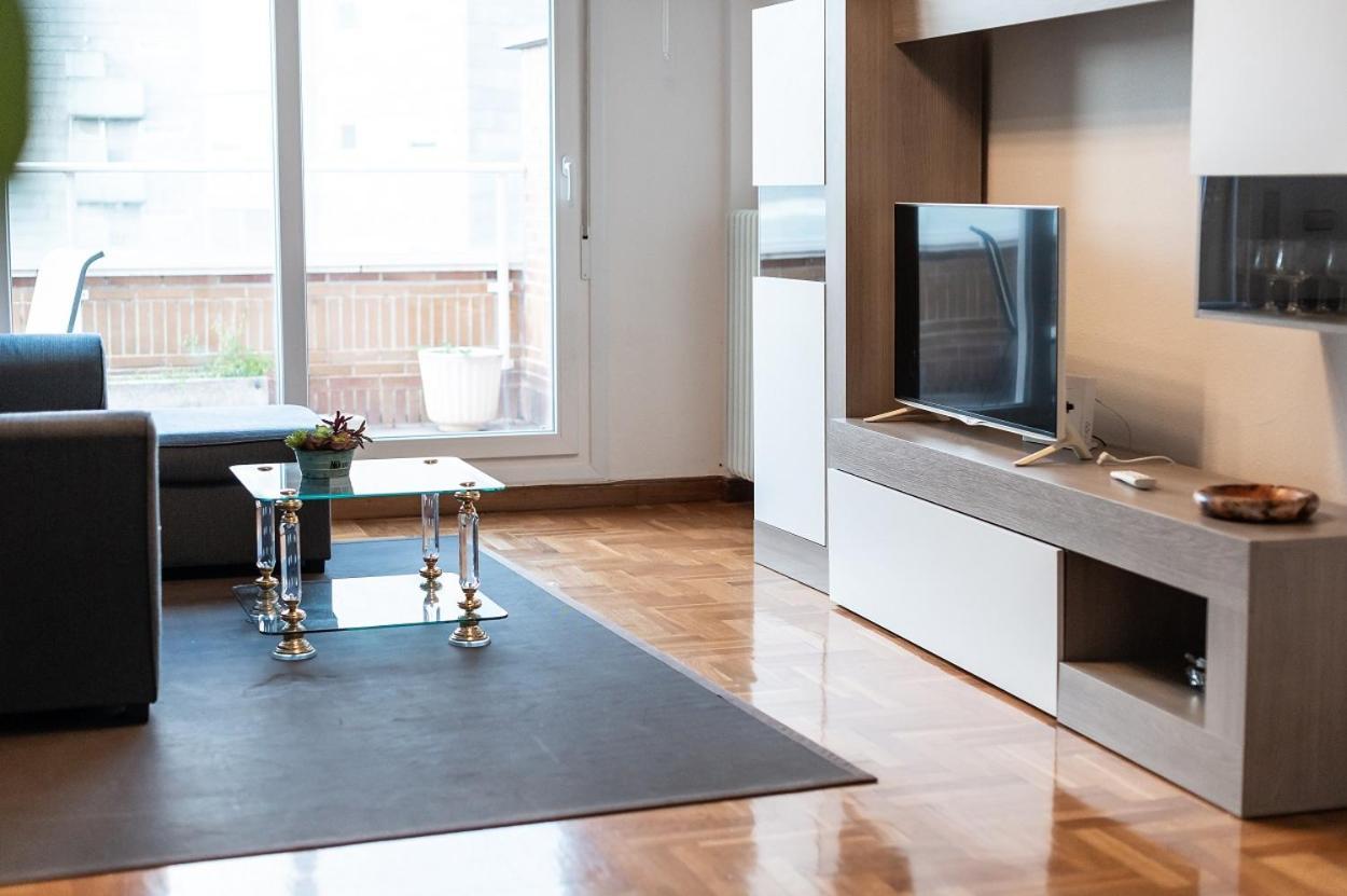 Coqueto Apartamento 2 Dormitorios Pamplona Ngoại thất bức ảnh
