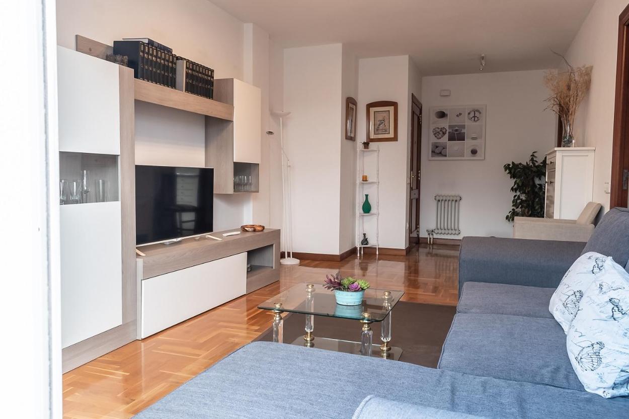 Coqueto Apartamento 2 Dormitorios Pamplona Ngoại thất bức ảnh
